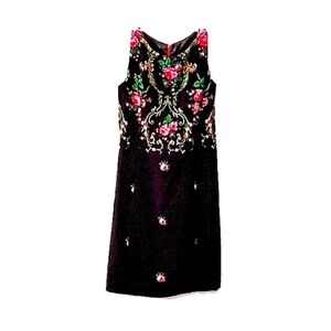 Women's Black floral scoop neck dress- See measurements-